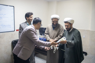 تبریک روز استاد توسط سرپرست دانشکده علوم پزشکی ساوه